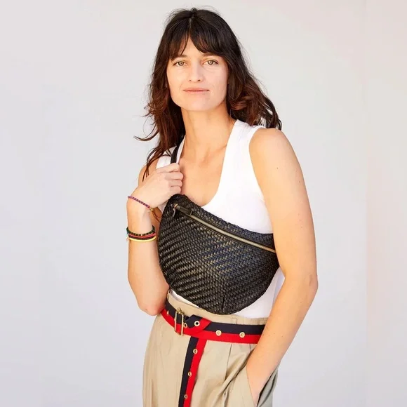 NWT Clare V grande Fanny belt bag in black woven zig zag - Picture 2 of 16